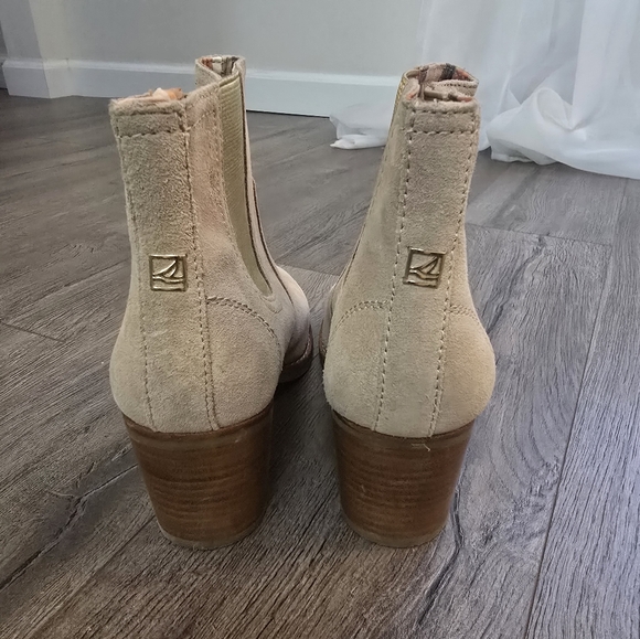 Sperry Marlow Tan Suede Gold Metallic Booties Ladies Size 6.5 - Picture 5 of 9